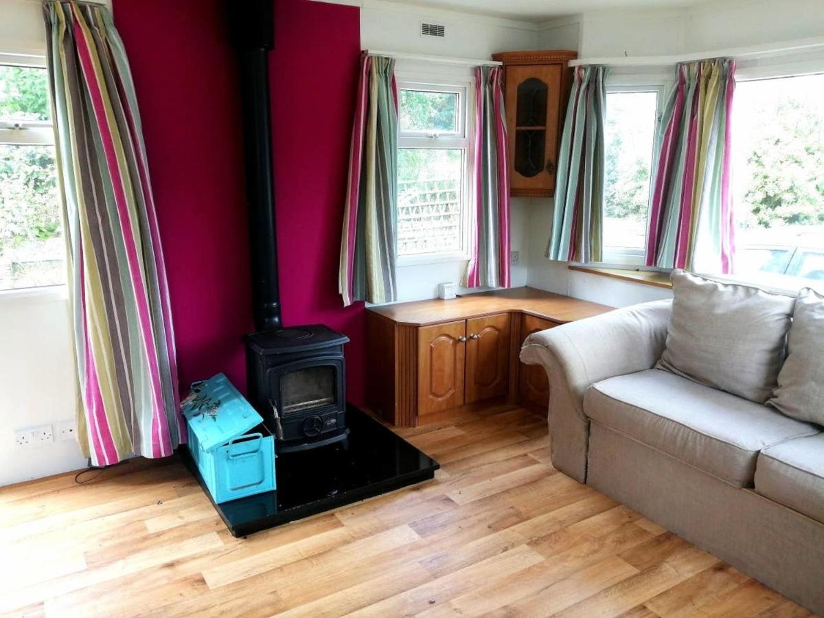 Midden Manor Country Stay On A Working Dairy Farm Ballymena Bagian luar foto