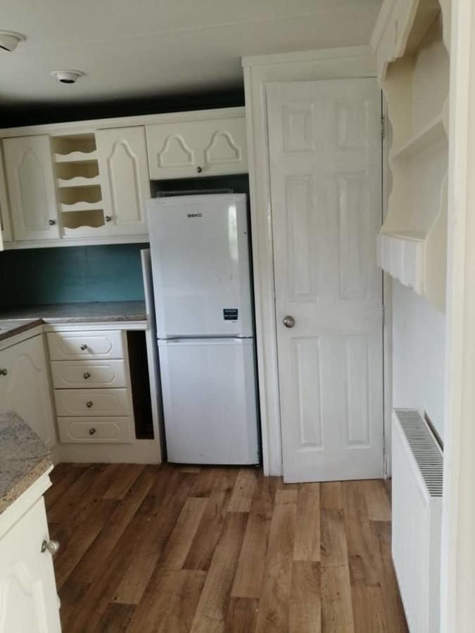 Midden Manor Country Stay On A Working Dairy Farm Ballymena Bagian luar foto
