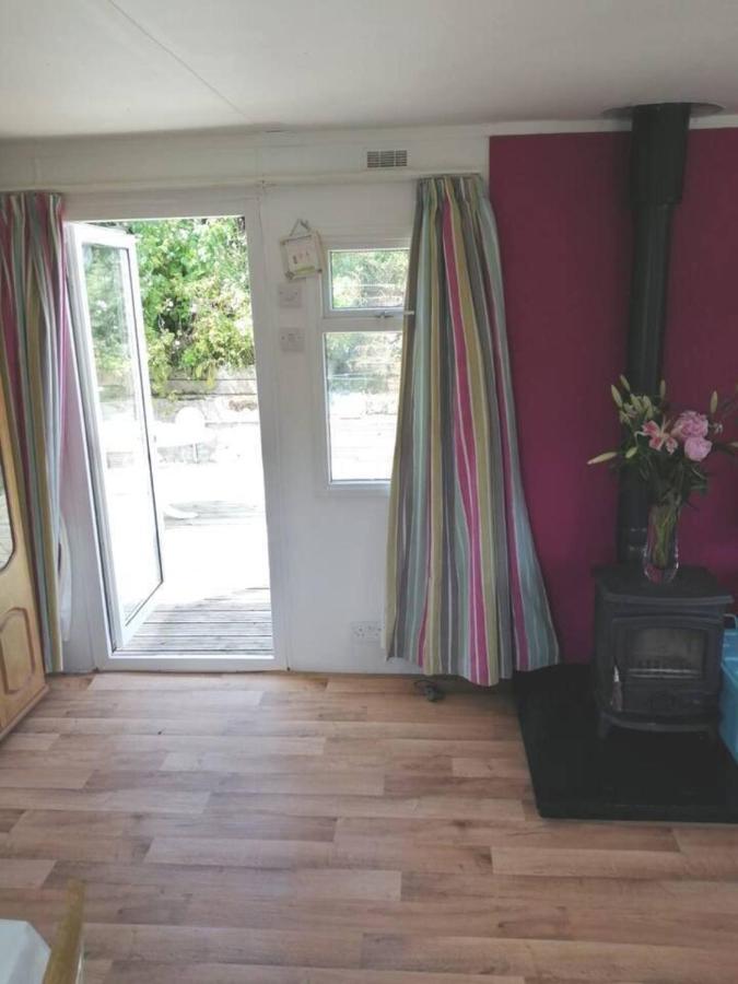 Midden Manor Country Stay On A Working Dairy Farm Ballymena Bagian luar foto